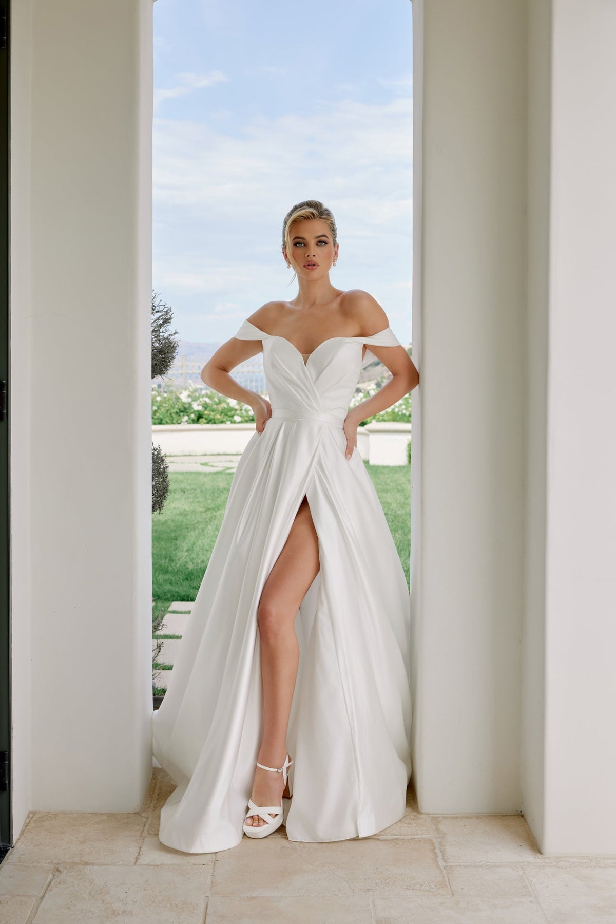 Graceful Majestic Sweetheart A-Line Breathtaking Wedding Gown for Dream Wedding NXJE1016