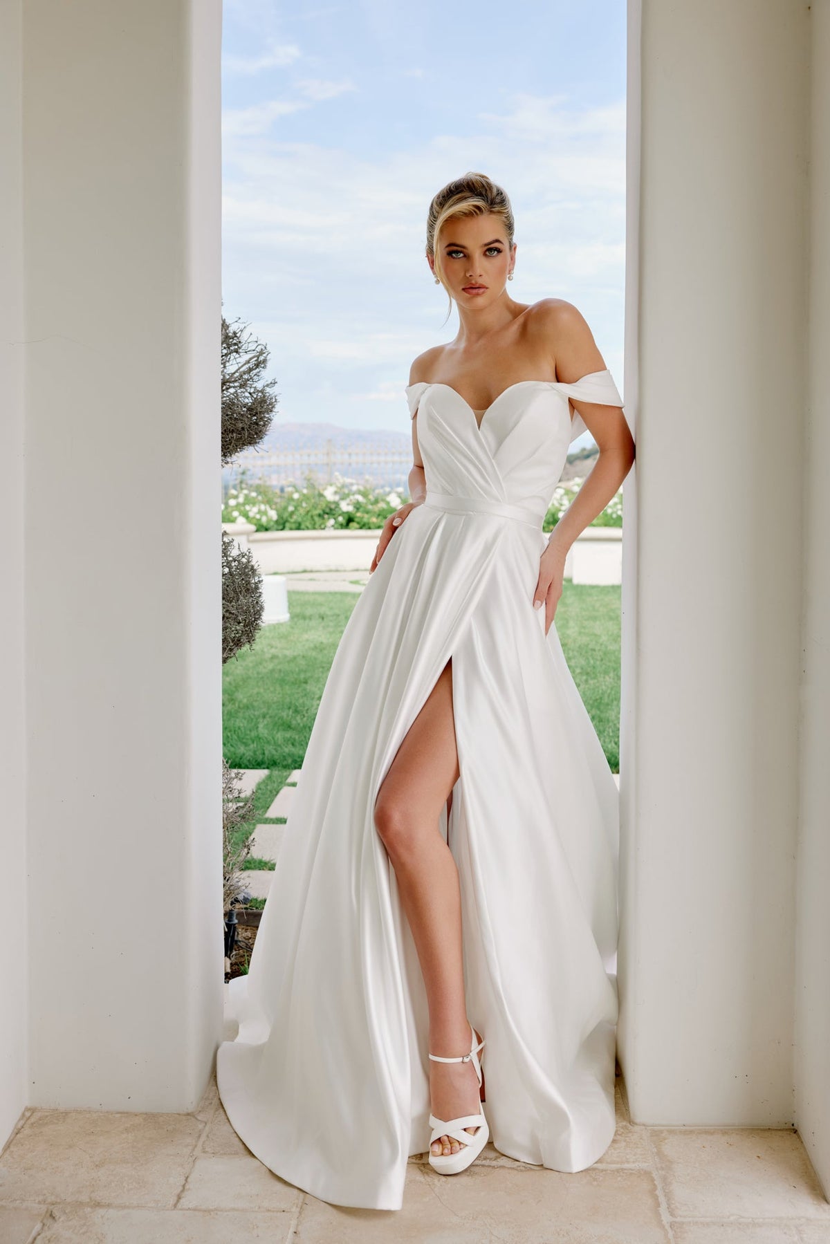Graceful Majestic Sweetheart A-Line Breathtaking Wedding Gown for Dream Wedding NXJE1016